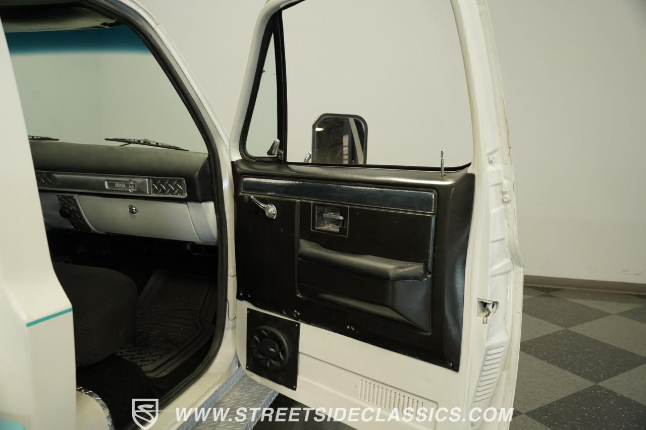 1973 Chevrolet C30 Wrecker