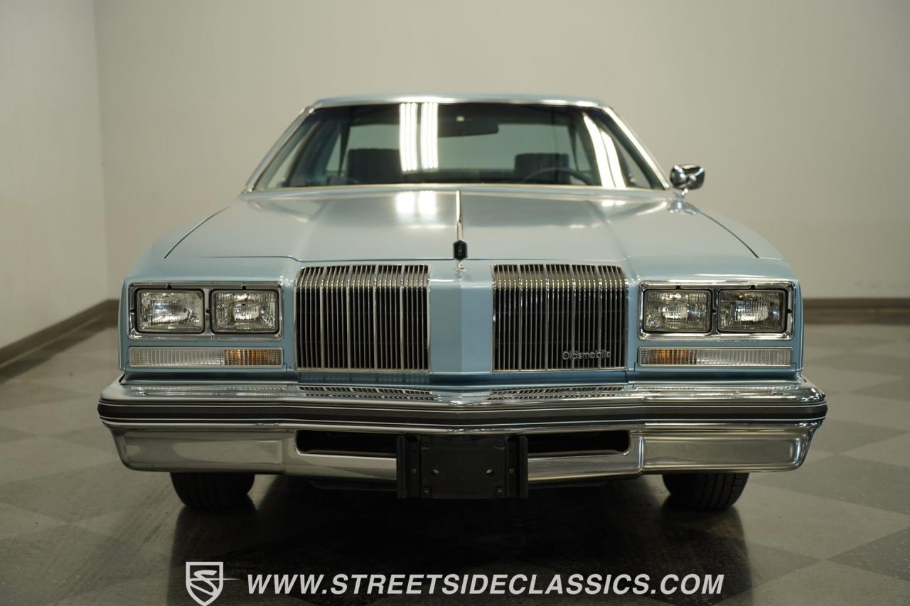 1977 Oldsmobile Cutlass Salon