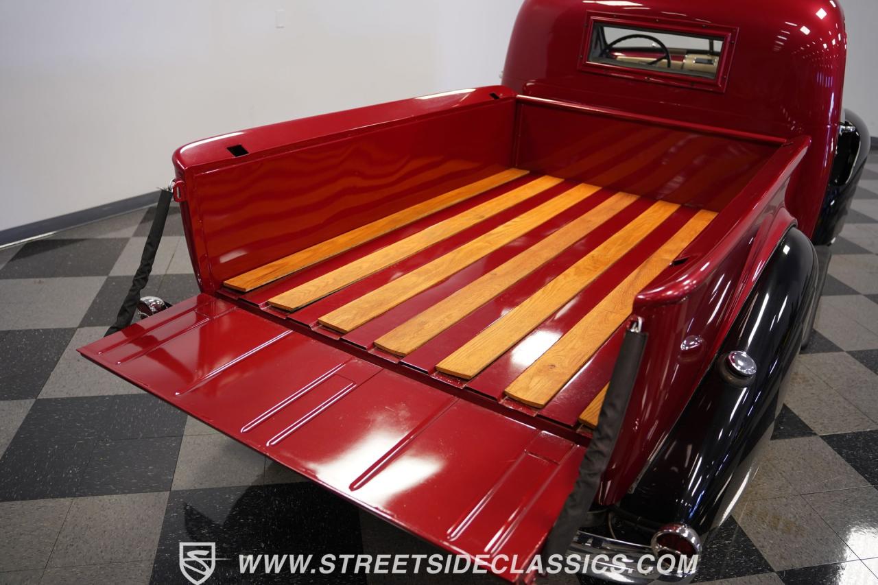 1939 Studebaker Coupe-Express Pickup