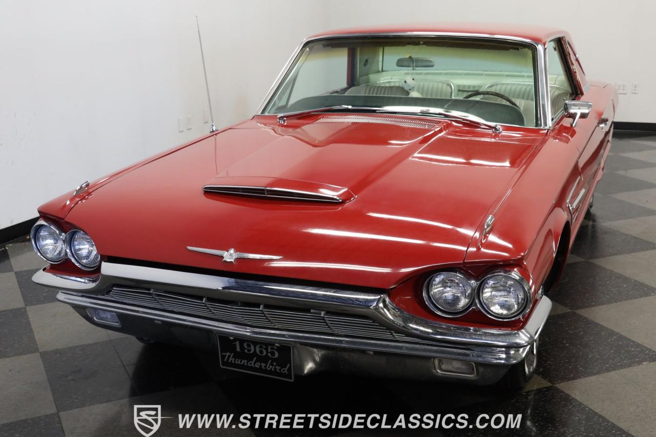 1965 Ford Thunderbird