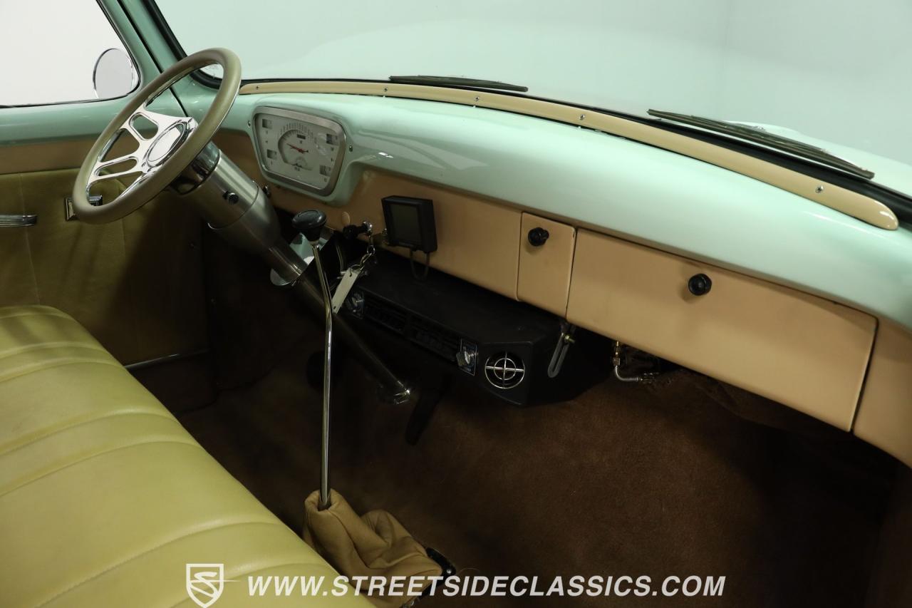 1954 Ford F-1 Restomod