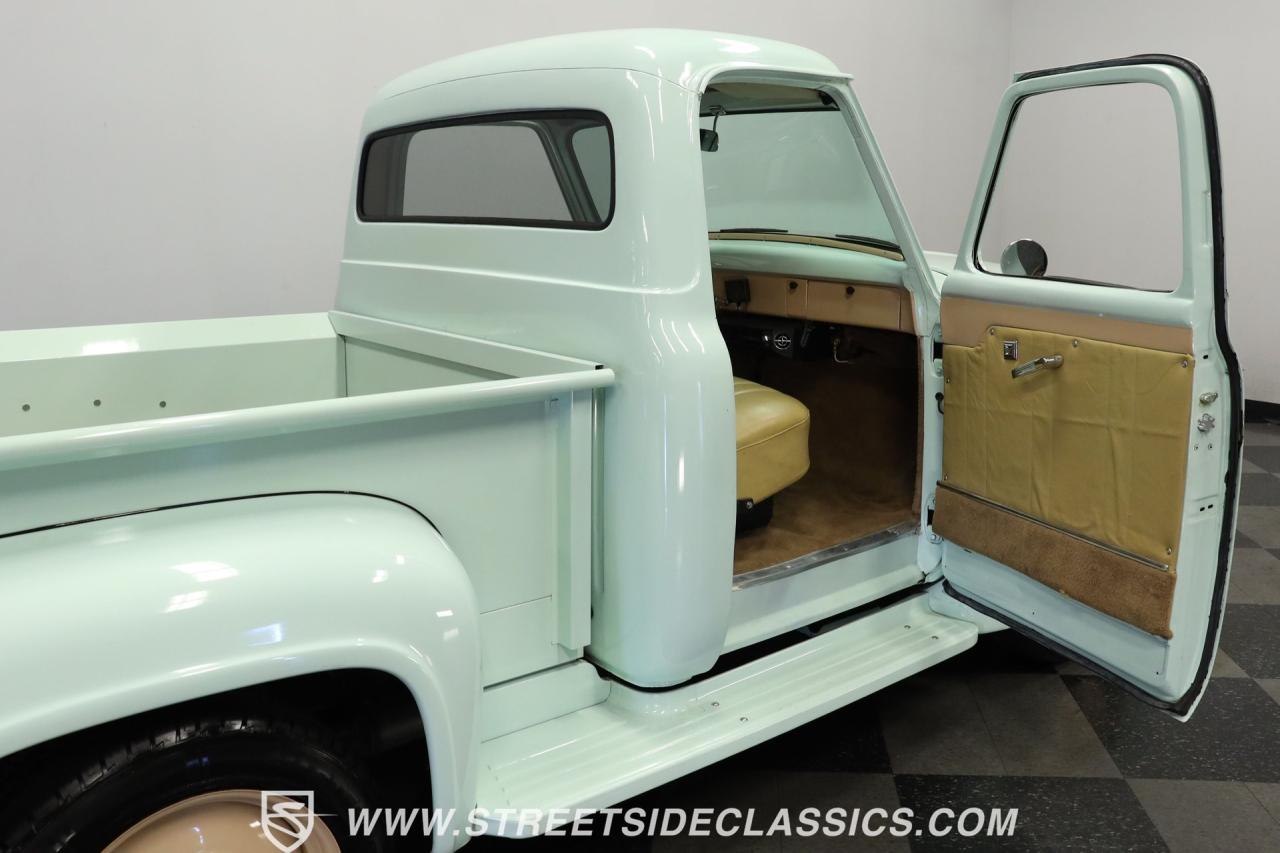 1954 Ford F-1 Restomod