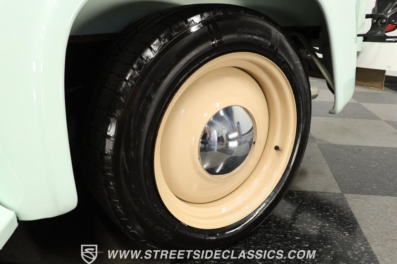 1954 Ford F-1 Restomod