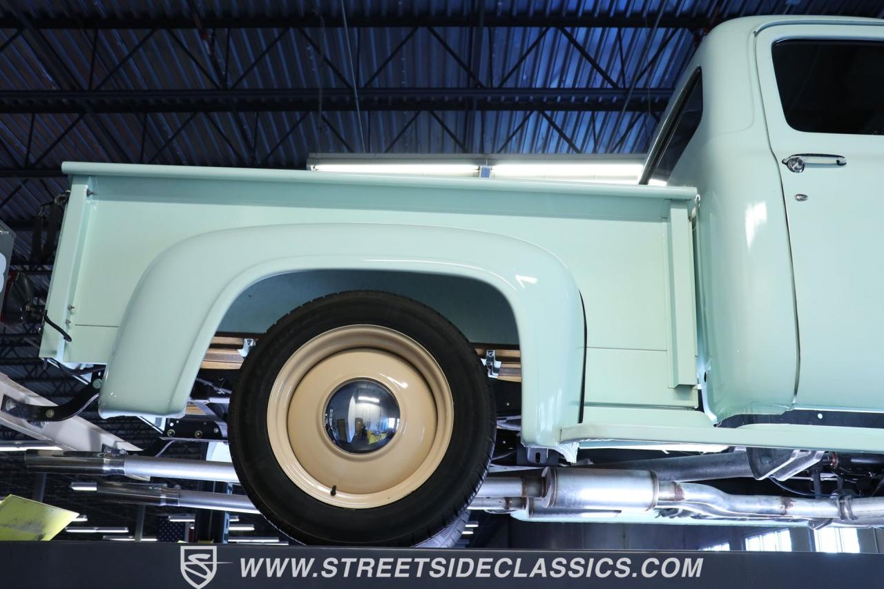1954 Ford F-1 Restomod