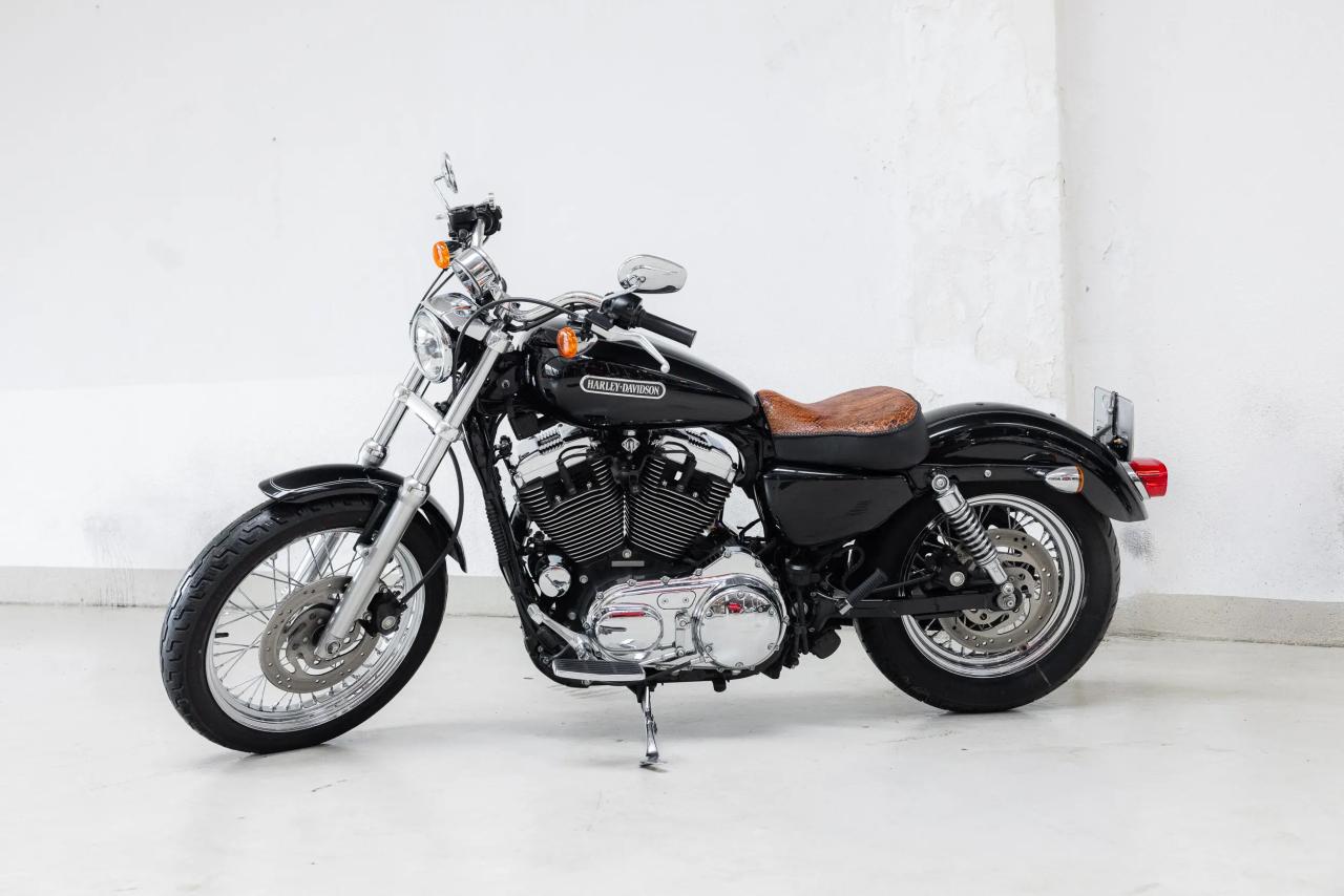 2006 Harley Davidson Sportster XL 1200 Custom