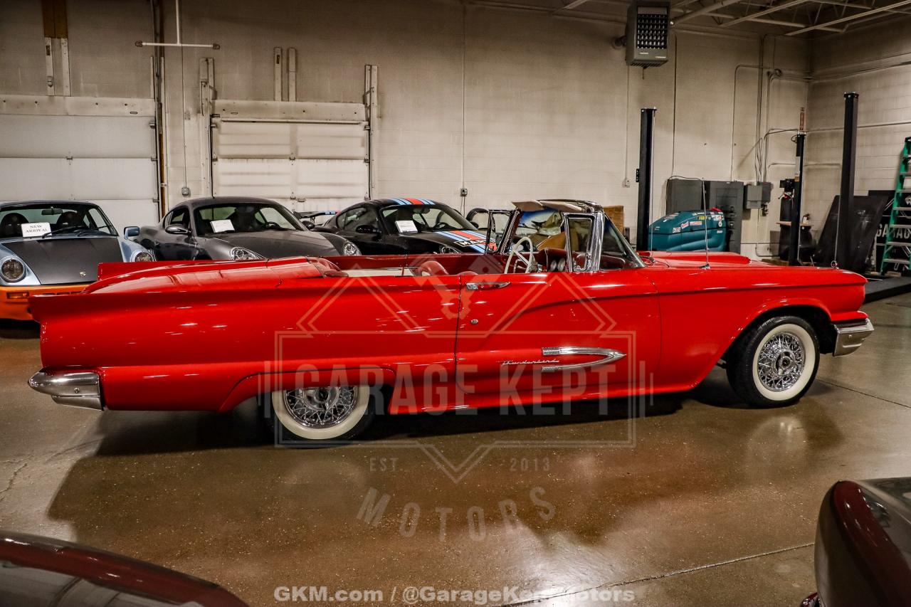 1959 Ford Thunderbird