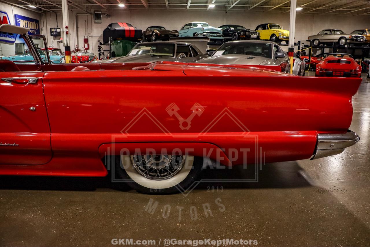 1959 Ford Thunderbird