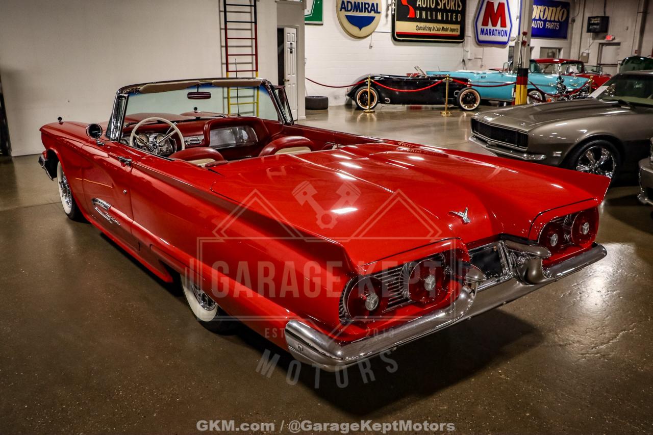 1959 Ford Thunderbird