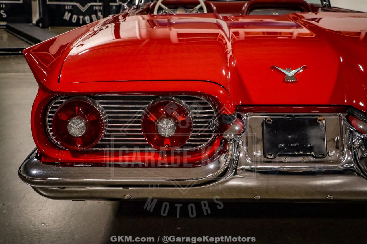 1959 Ford Thunderbird