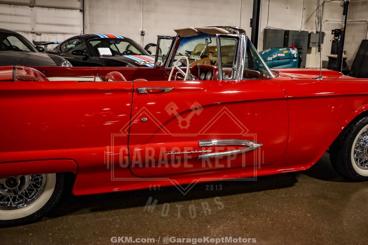 1959 Ford Thunderbird