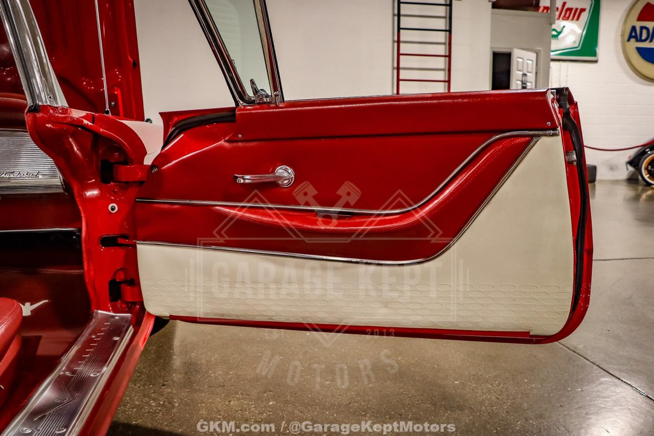 1959 Ford Thunderbird