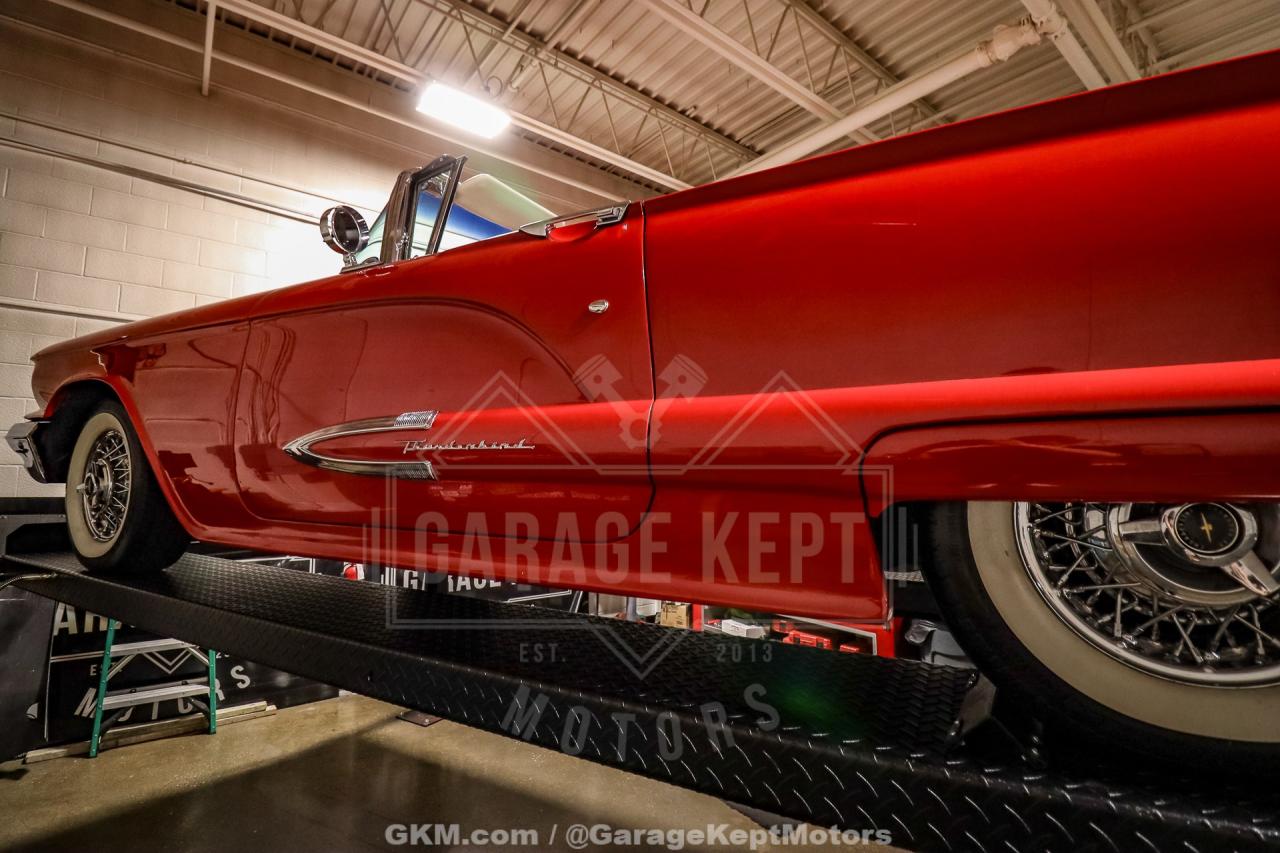 1959 Ford Thunderbird