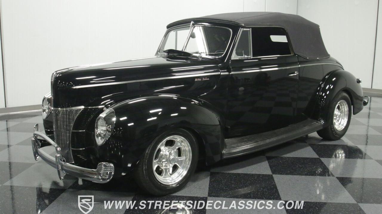 1940 Ford Deluxe Convertible