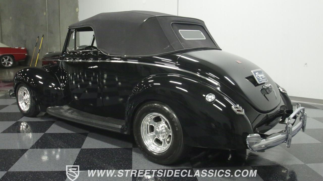 1940 Ford Deluxe Convertible