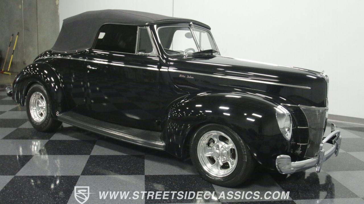 1940 Ford Deluxe Convertible