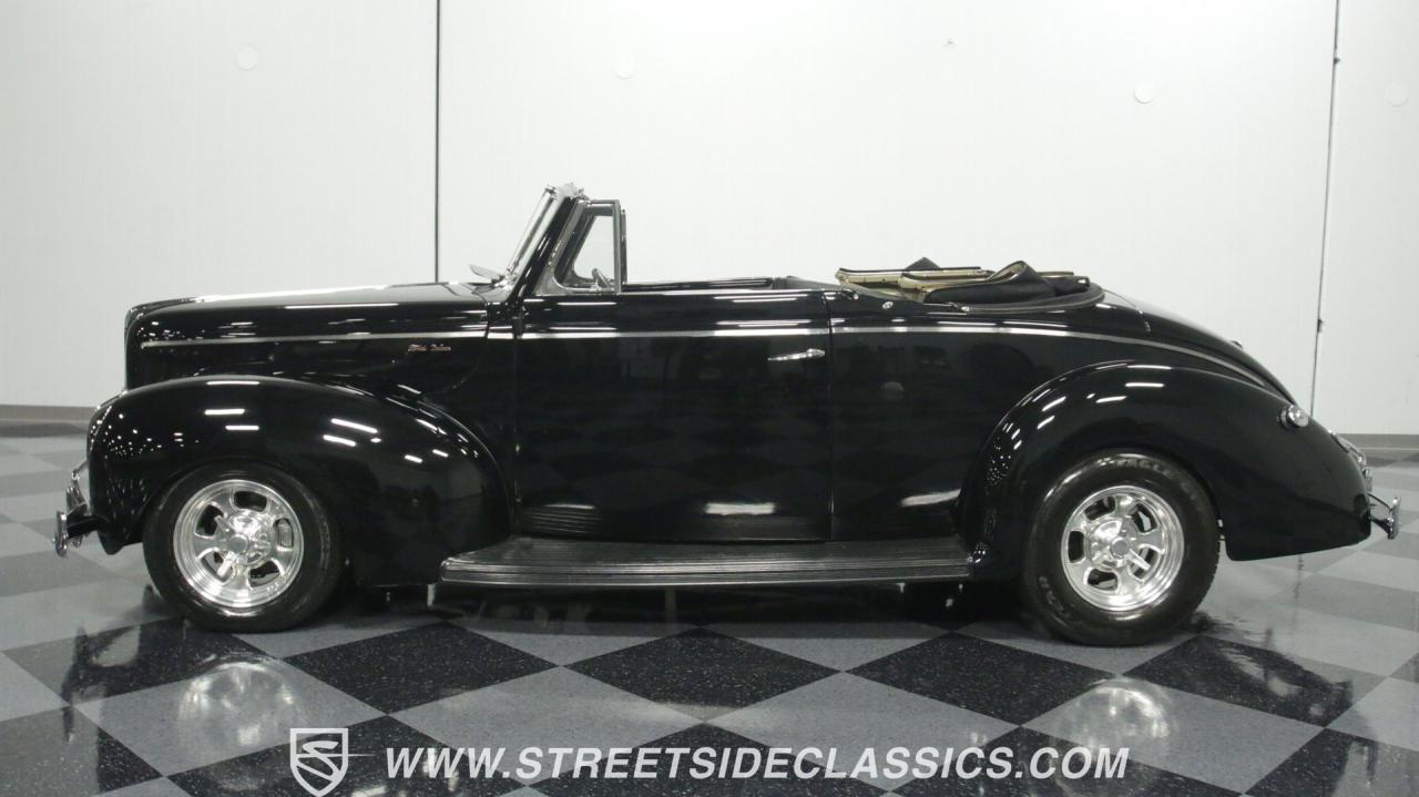 1940 Ford Deluxe Convertible