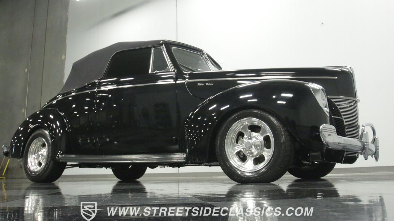 1940 Ford Deluxe Convertible