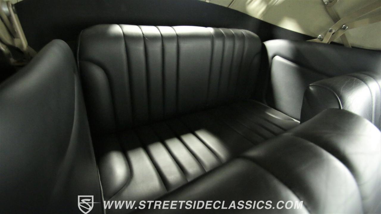 1940 Ford Deluxe Convertible