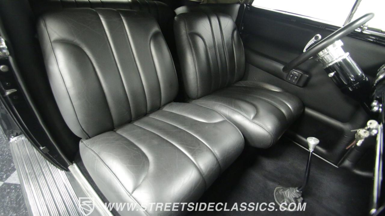 1940 Ford Deluxe Convertible