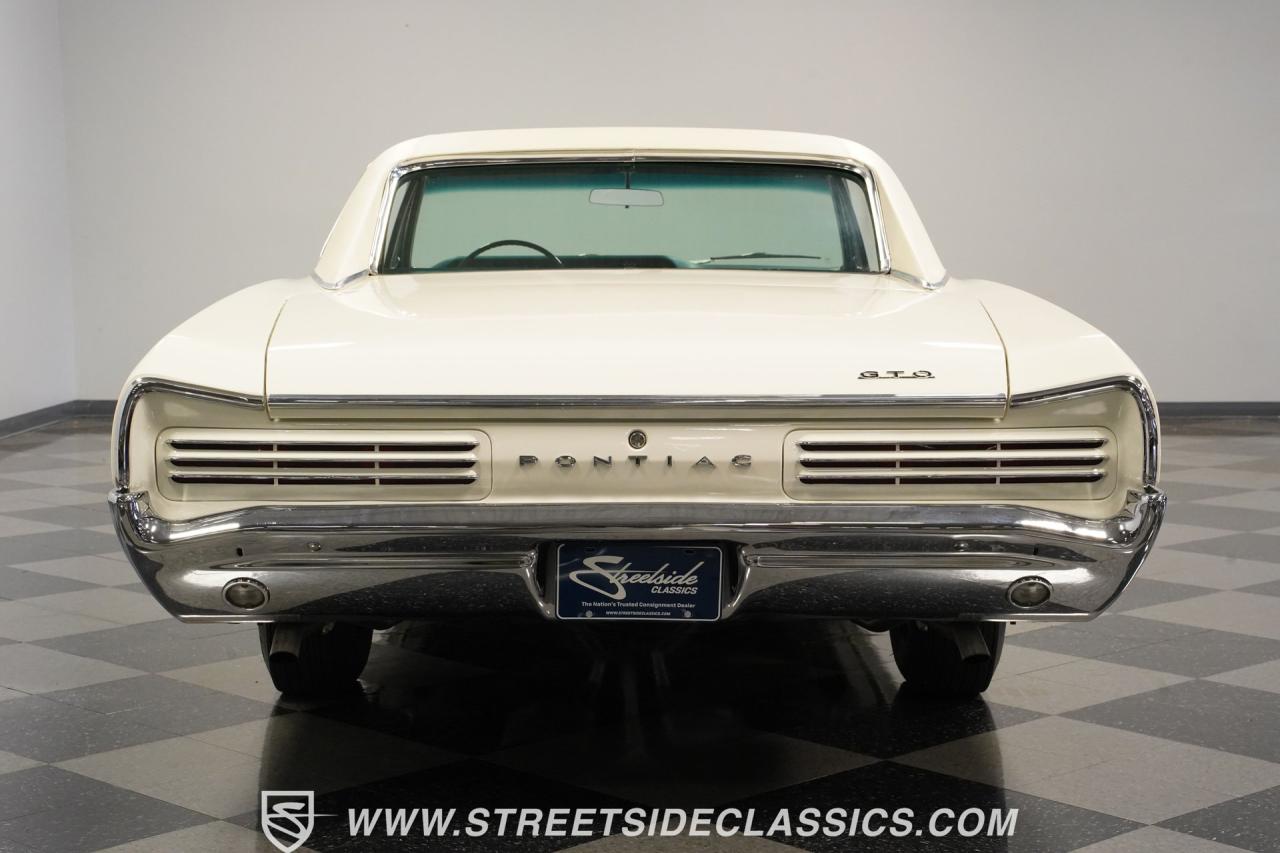 1966 Pontiac GTO Tri Power