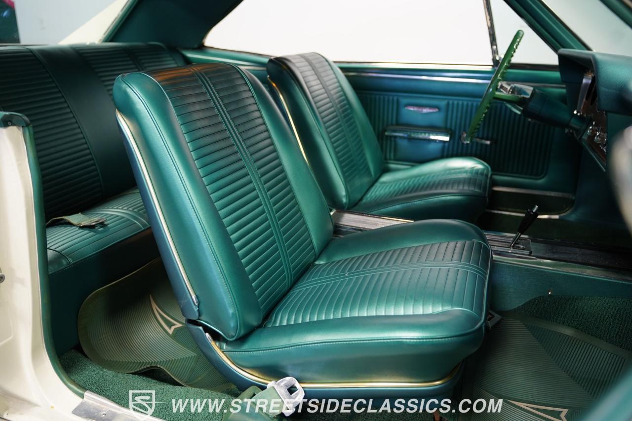 1966 Pontiac GTO Tri Power