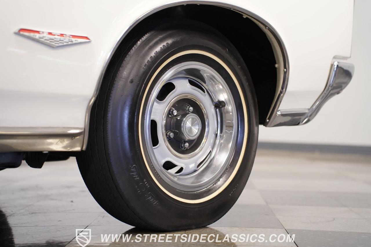 1966 Pontiac GTO Tri Power