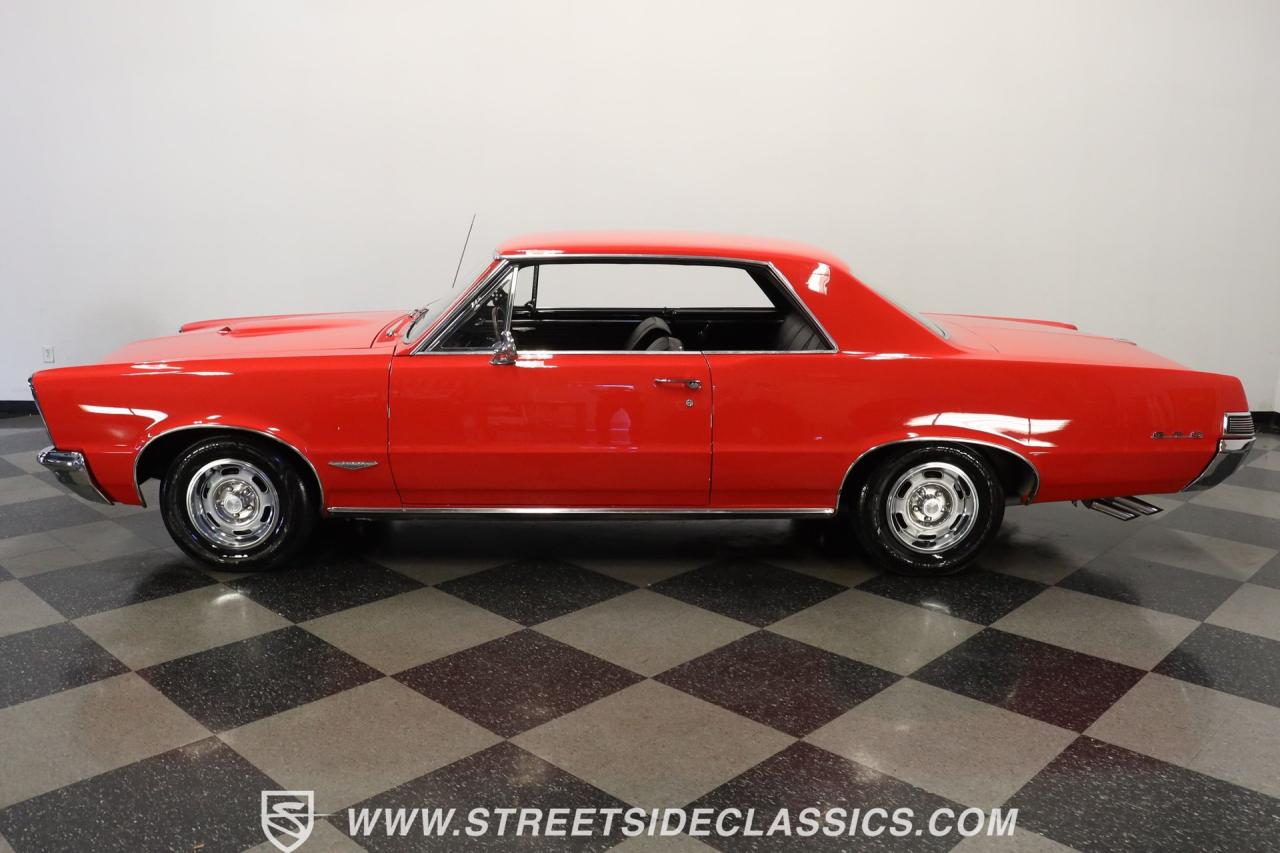 1965 Pontiac GTO Tri Power