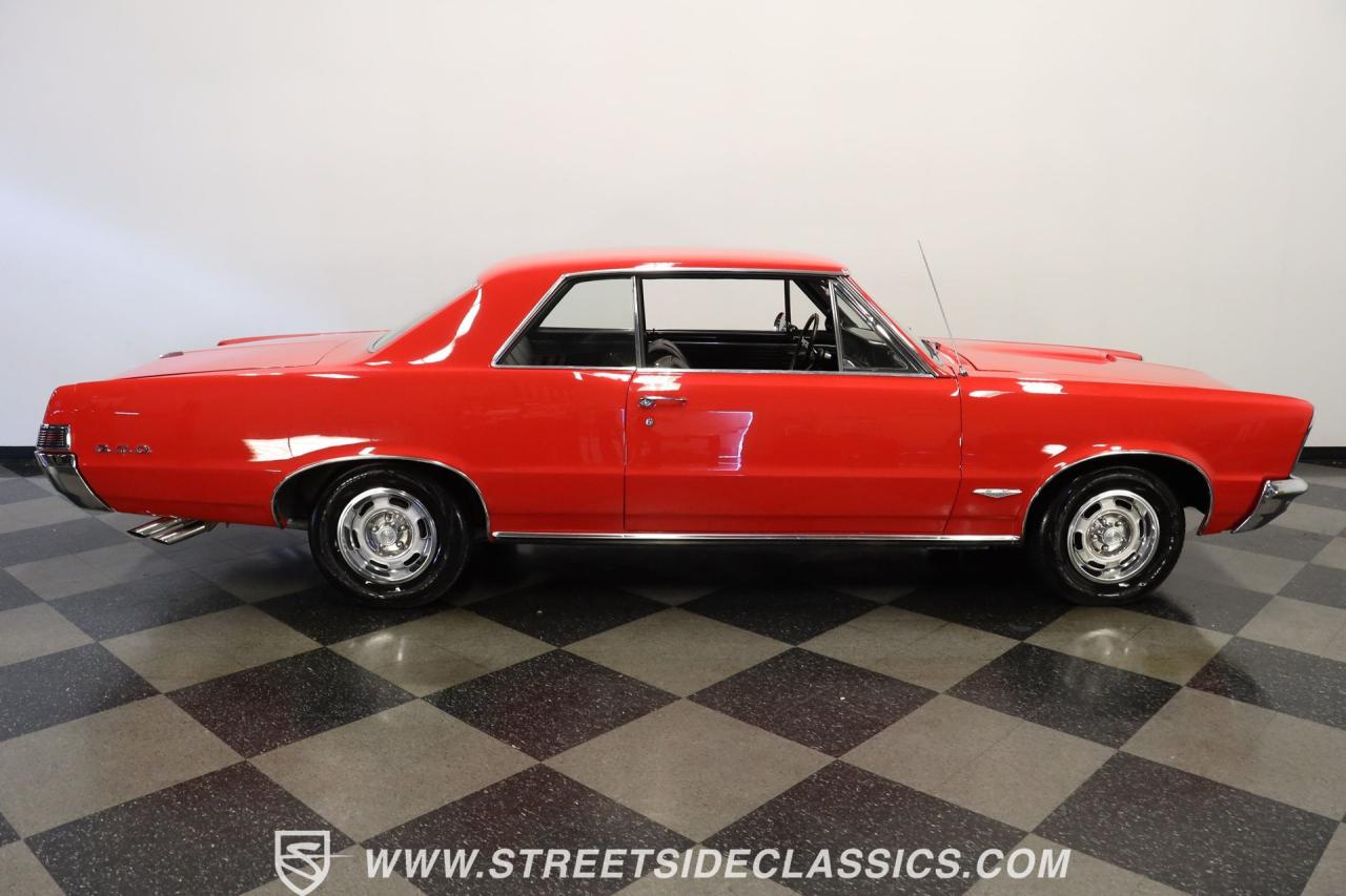 1965 Pontiac GTO Tri Power