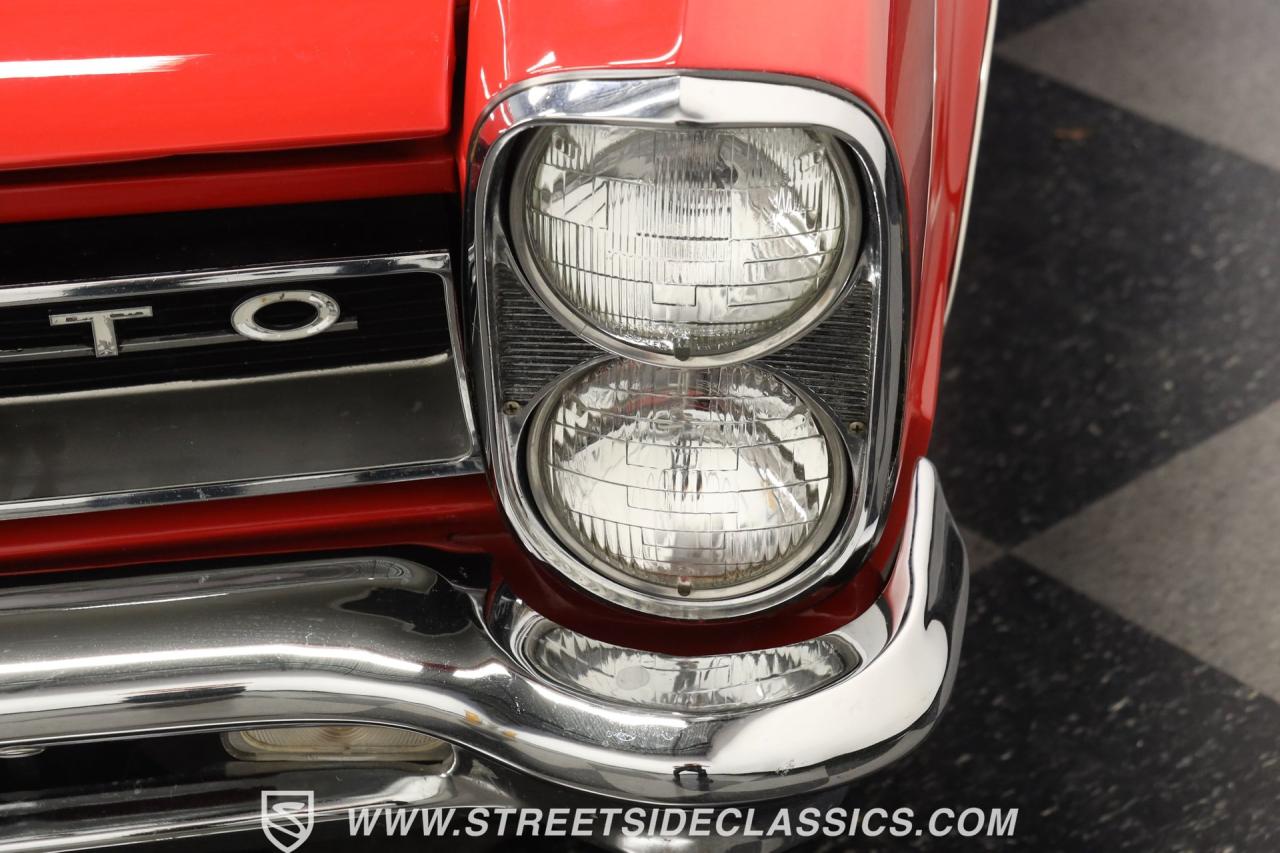 1965 Pontiac GTO Tri Power