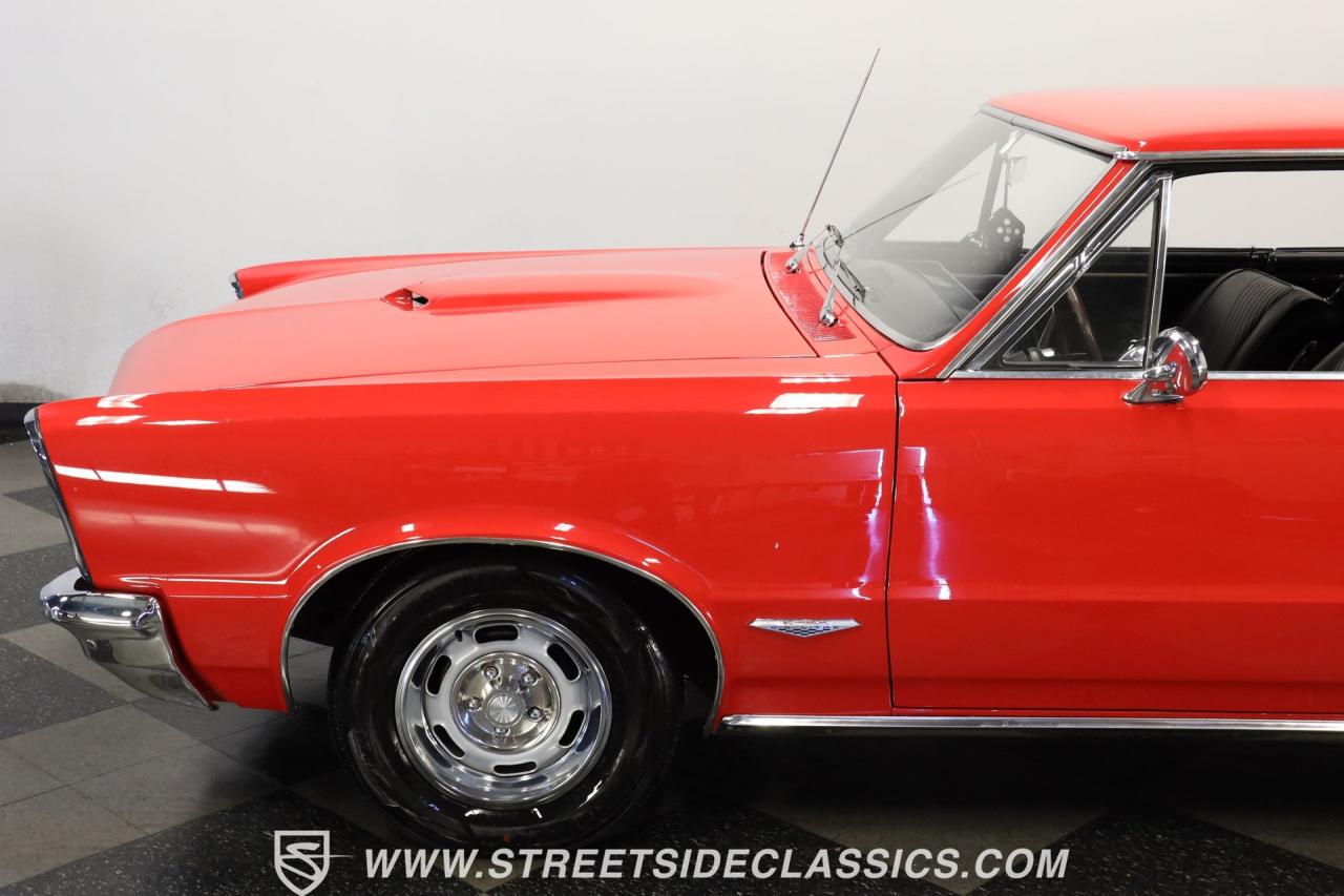 1965 Pontiac GTO Tri Power