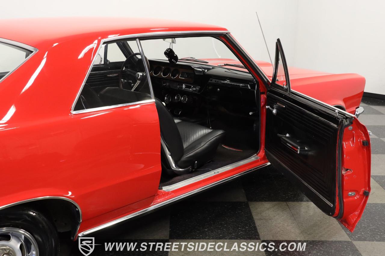 1965 Pontiac GTO Tri Power