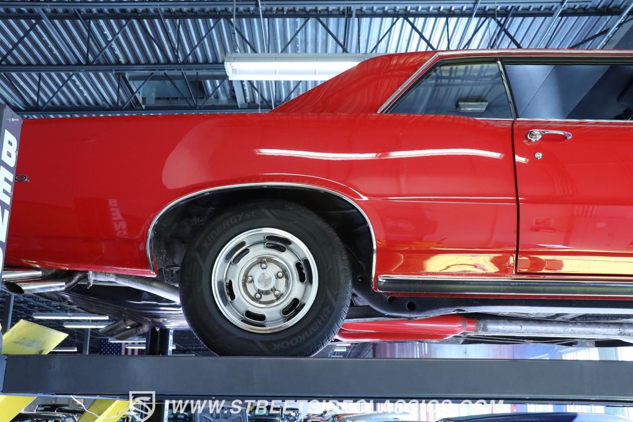 1965 Pontiac GTO Tri Power