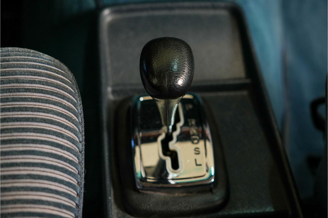 1972 Mercedes - Benz 200 series