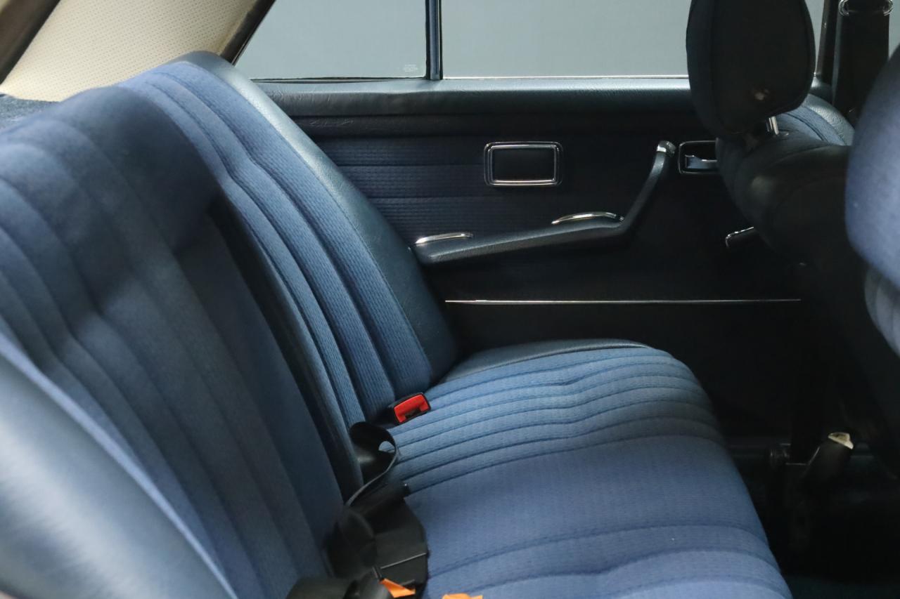 1970 Mercedes - Benz Mercedes Benz 280 SE Automatic &ldquo;Floor shifter&rdquo; Trade-in car