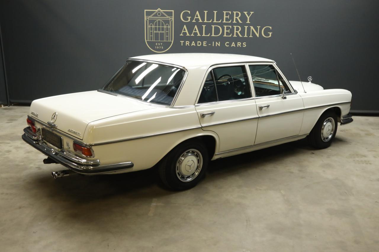 1970 Mercedes - Benz Mercedes Benz 280 SE Automatic &ldquo;Floor shifter&rdquo; Trade-in car