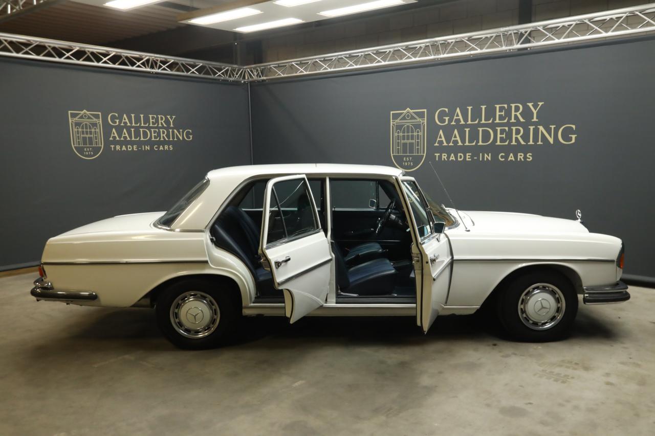 1970 Mercedes - Benz Mercedes Benz 280 SE Automatic &ldquo;Floor shifter&rdquo; Trade-in car