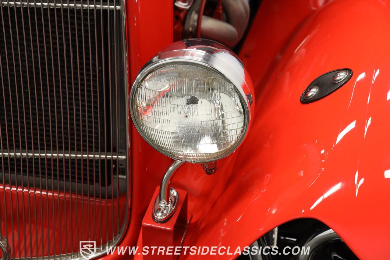 1931 Ford 5-Window Coupe