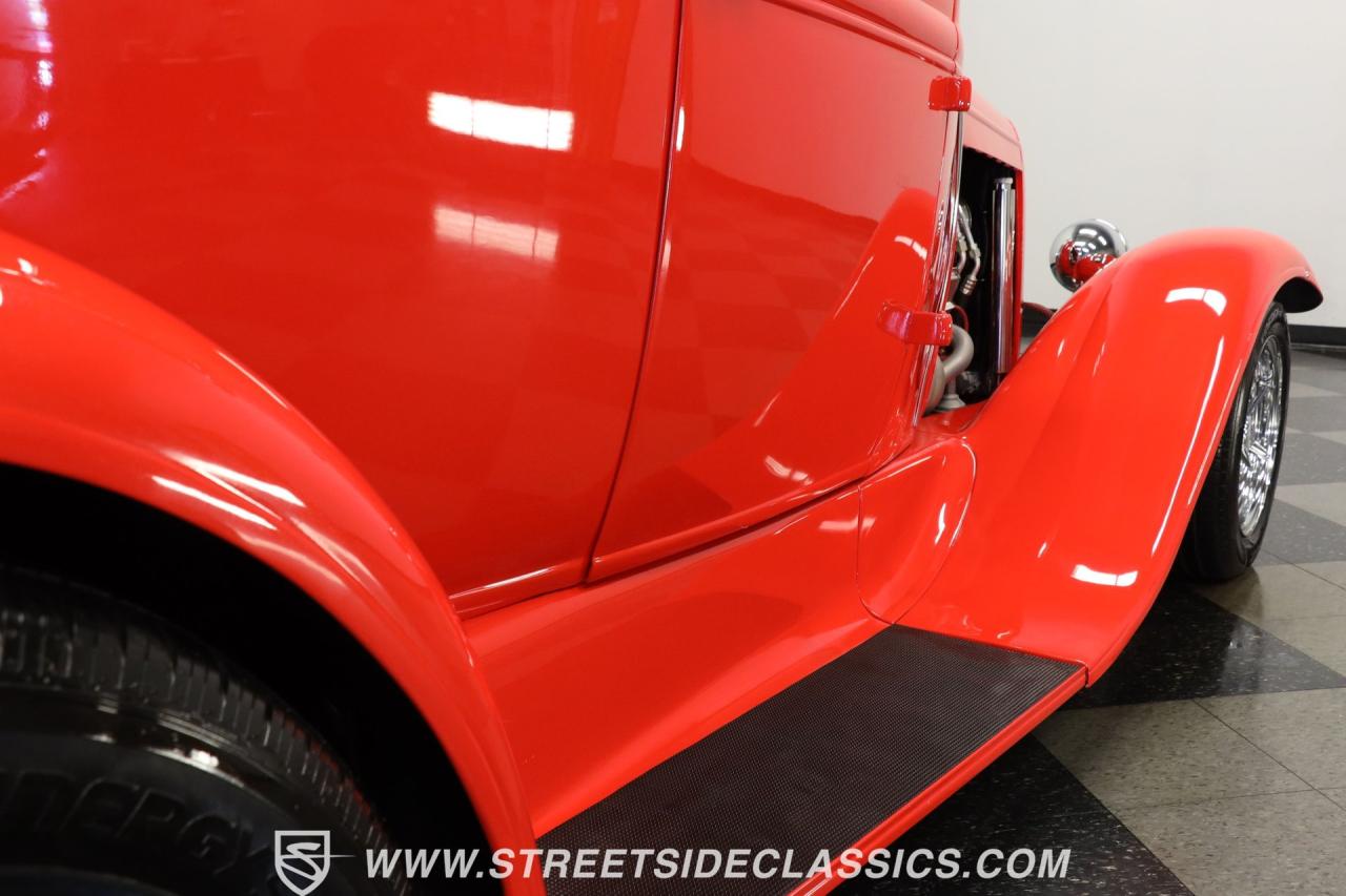 1931 Ford 5-Window Coupe