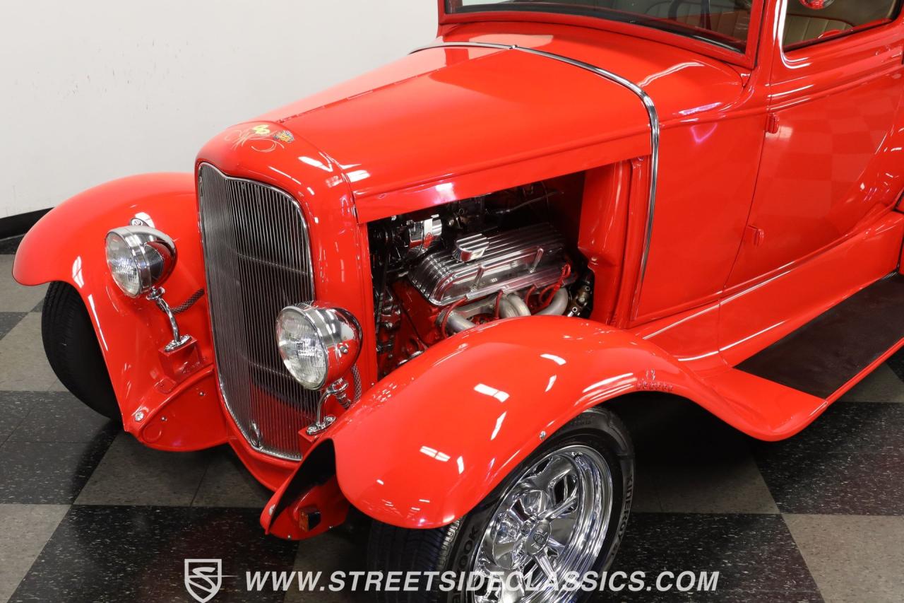 1931 Ford 5-Window Coupe