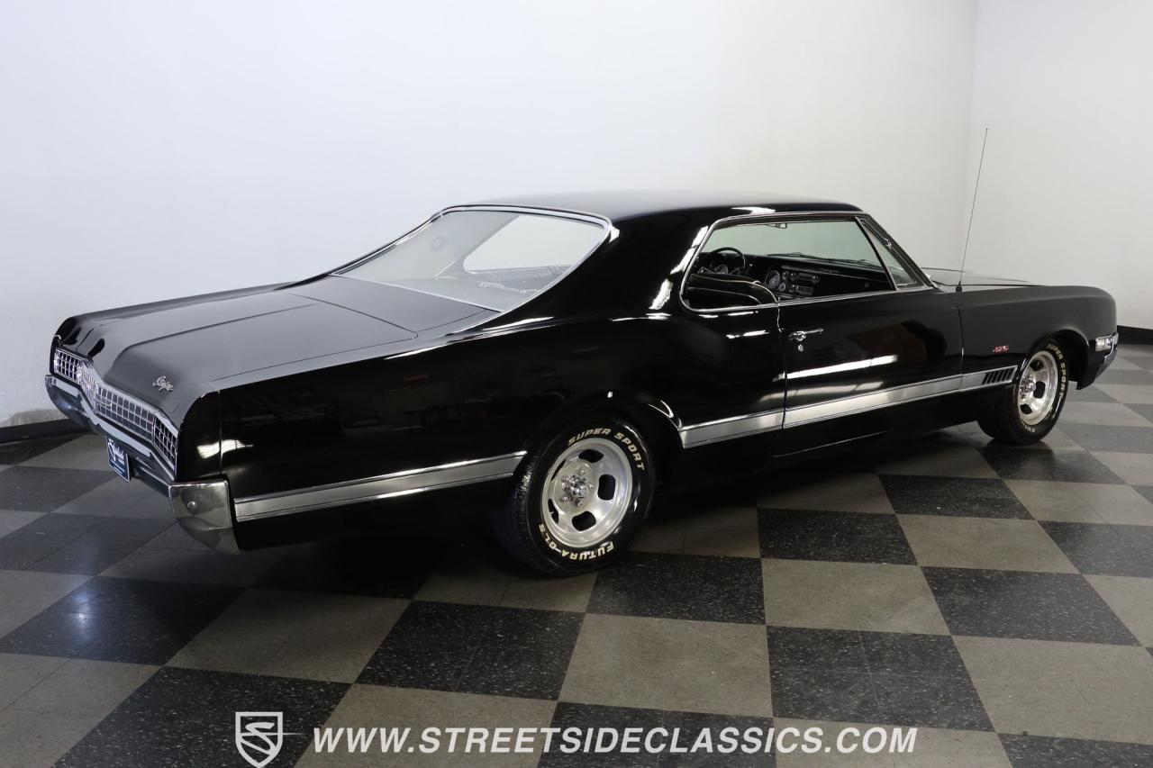 1966 Oldsmobile Starfire