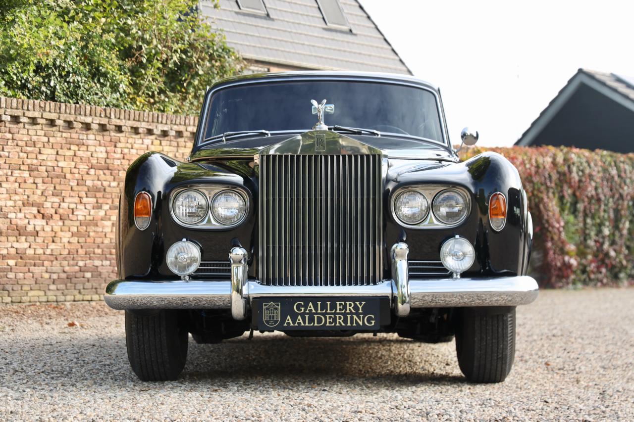 1965 Rolls - Royce Silver Cloud III &ldquo;With Radford cocktail cabinets&rdquo; Only 21000 Miles