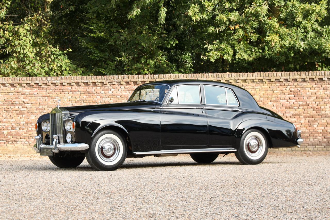 1965 Rolls - Royce Silver Cloud III &ldquo;With Radford cocktail cabinets&rdquo; Only 21000 Miles