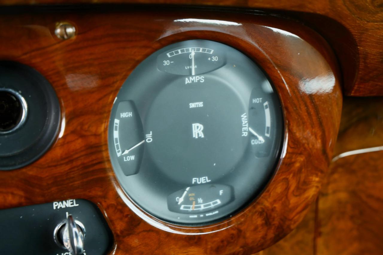 1965 Rolls - Royce Silver Cloud III &ldquo;With Radford cocktail cabinets&rdquo; Only 21000 Miles