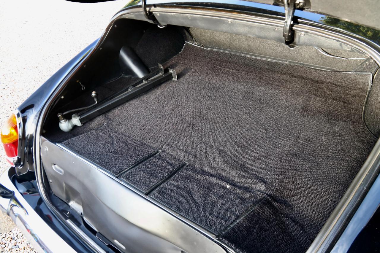 1965 Rolls - Royce Silver Cloud III &ldquo;With Radford cocktail cabinets&rdquo; Only 21000 Miles