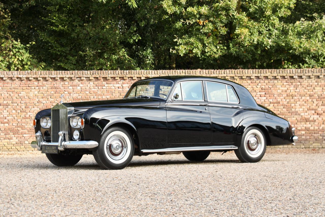 1965 Rolls - Royce Silver Cloud III &ldquo;With Radford cocktail cabinets&rdquo; Only 21000 Miles