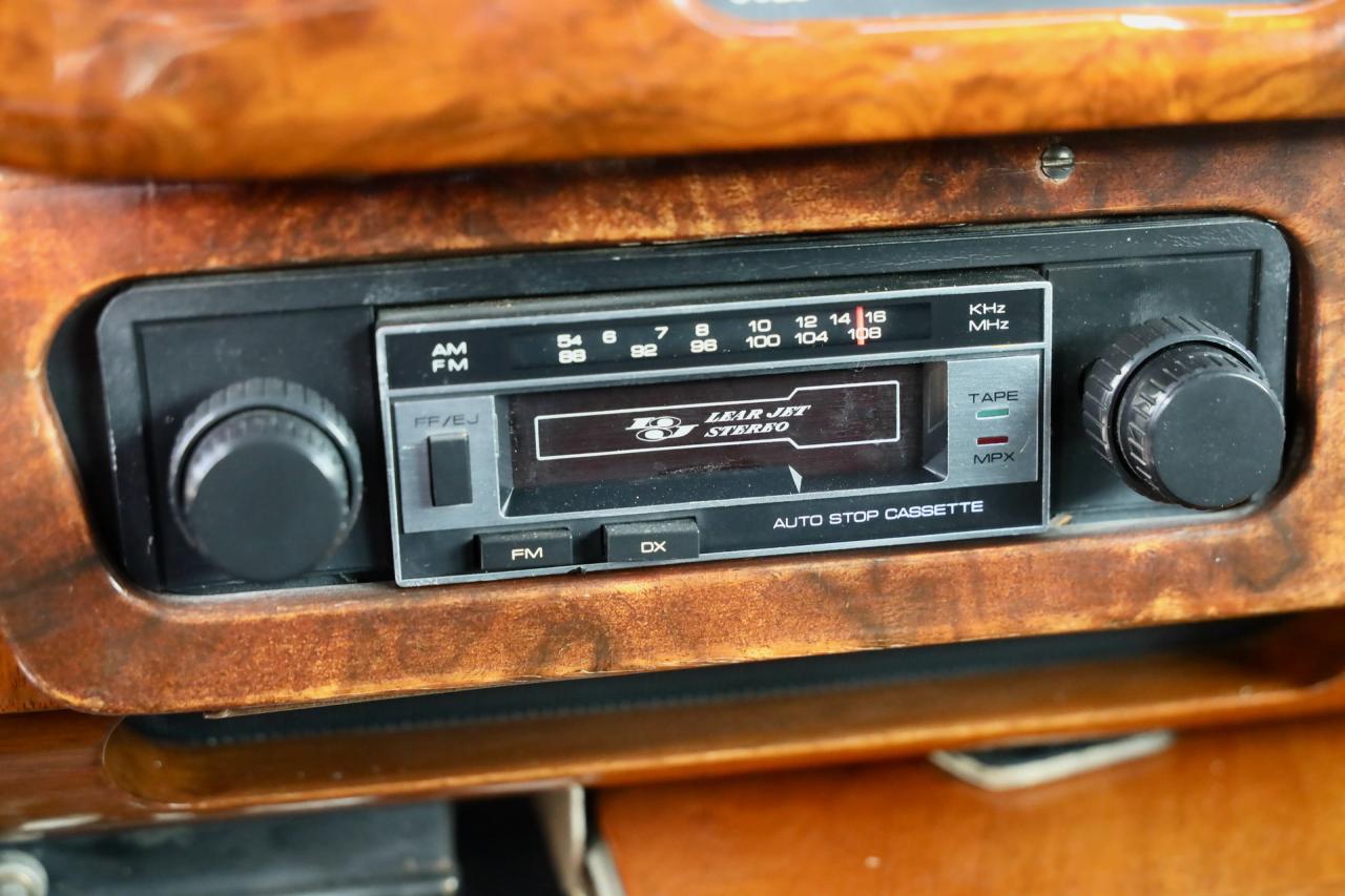 1965 Rolls - Royce Silver Cloud III &ldquo;With Radford cocktail cabinets&rdquo; Only 21000 Miles