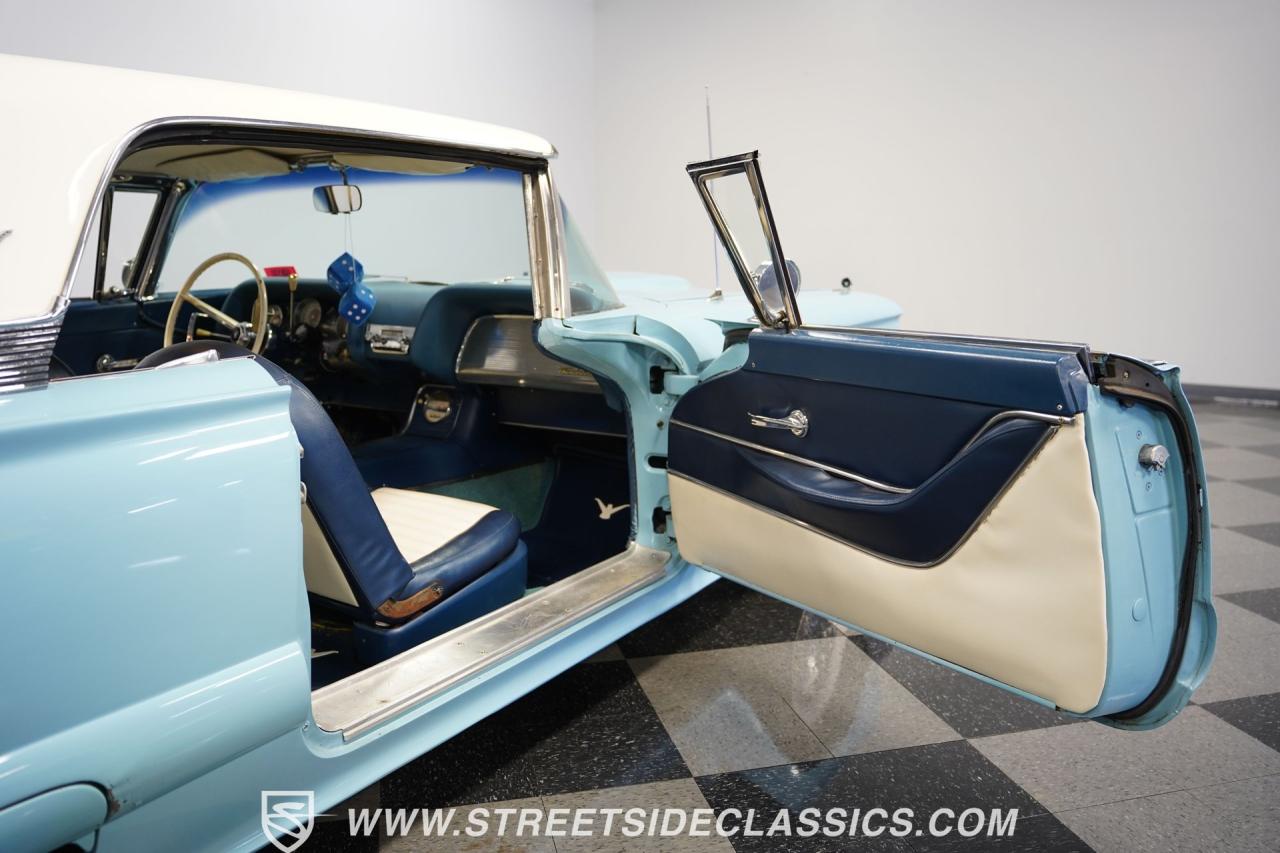 1959 Ford Thunderbird