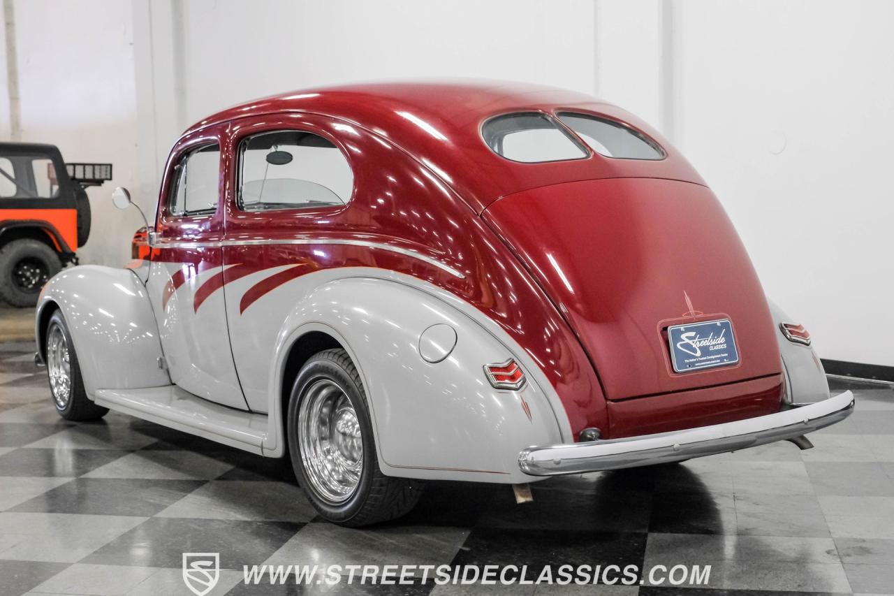 1940 Ford Tudor Sedan Streetrod