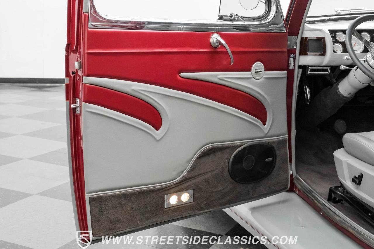 1940 Ford Tudor Sedan Streetrod