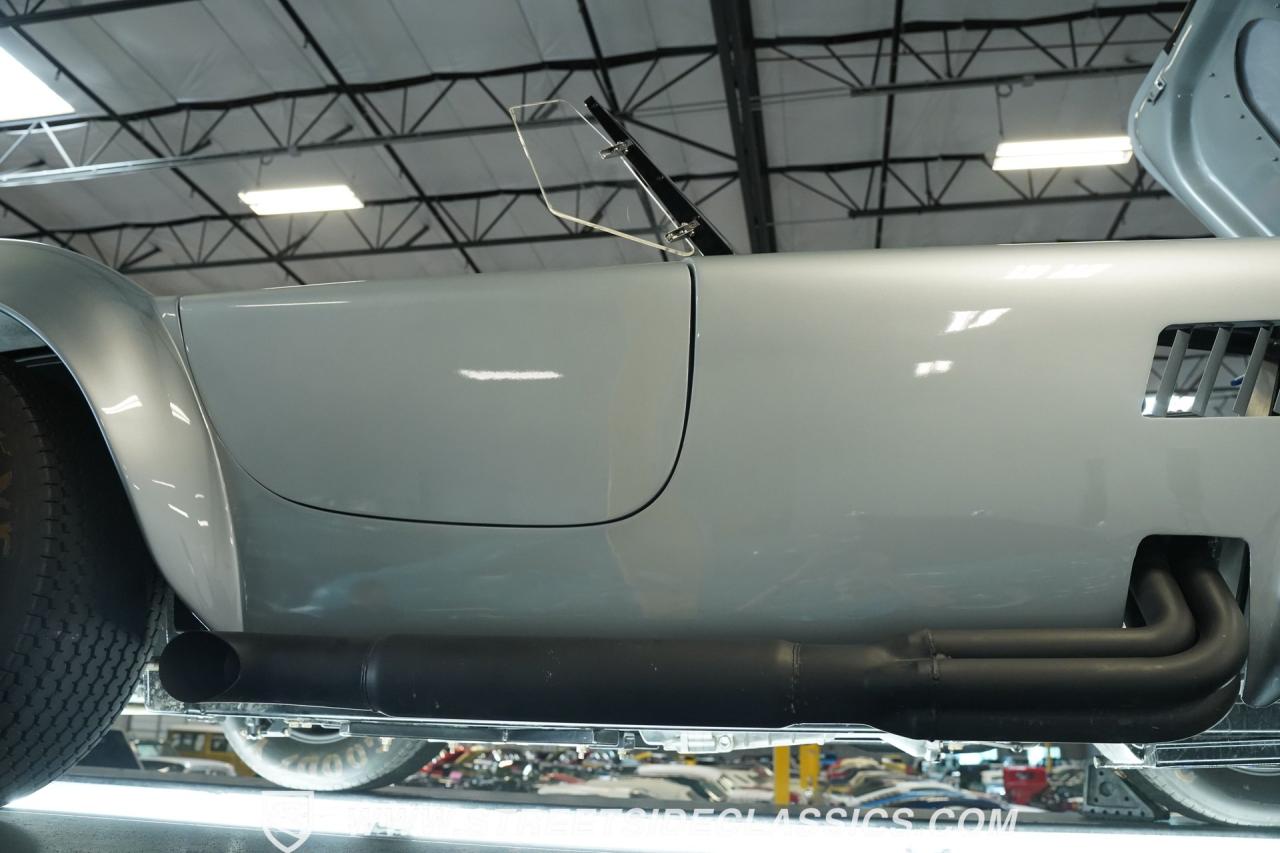 1965 Shelby Cobra 427 Hurricane Motorsports